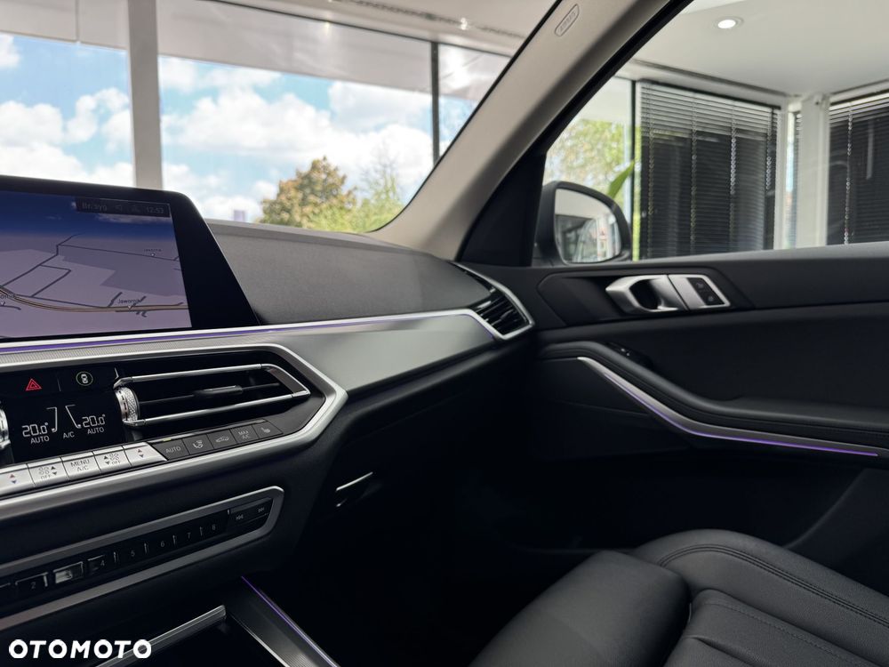 BMW X5 xDrive25d - 28