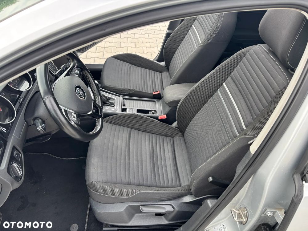 Volkswagen Golf 1.2 TSI BlueMotion Technology DSG Cup - 13