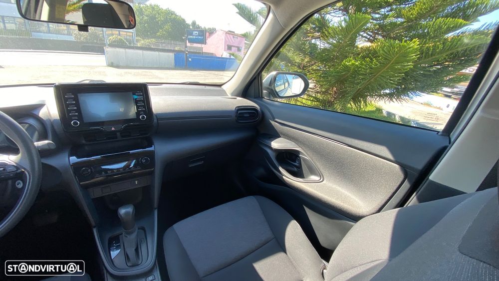 Toyota Yaris Cross 1.5 HDF Comfort - 29