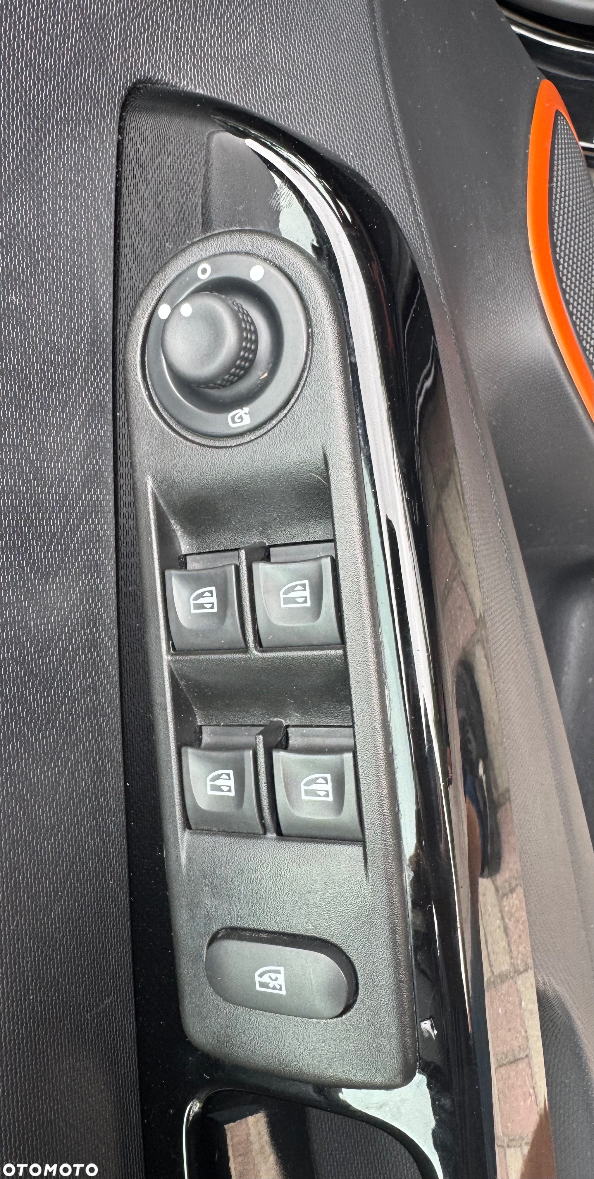 Renault Captur 1.2 TCe Intens EDC - 15