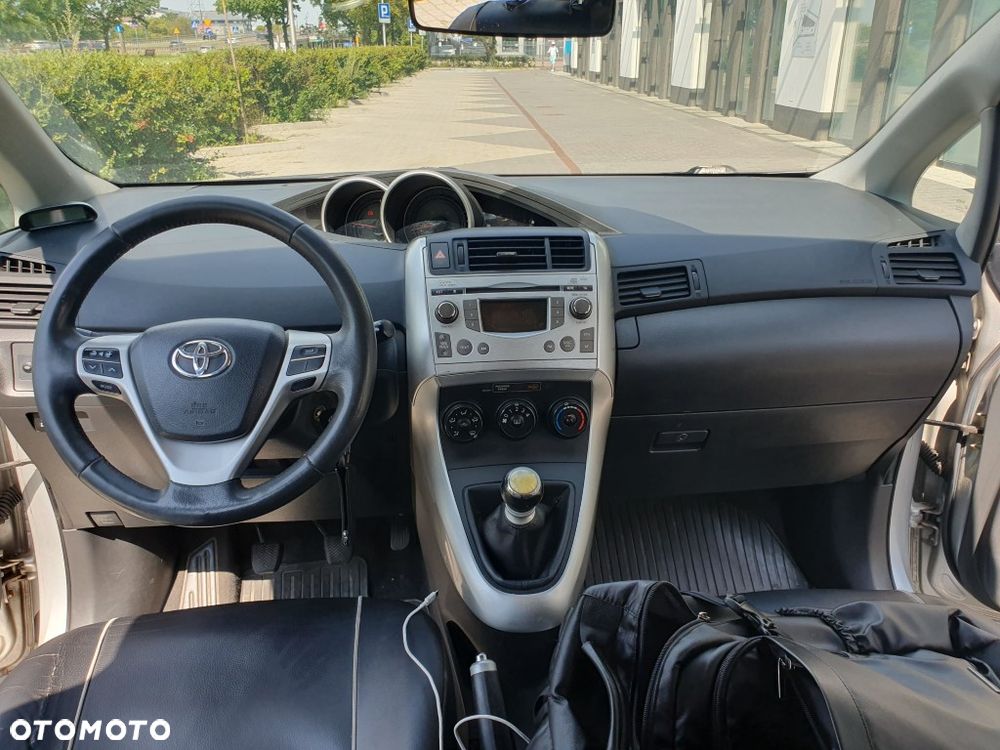 Toyota Verso 2.0 D-4D Luna - 18