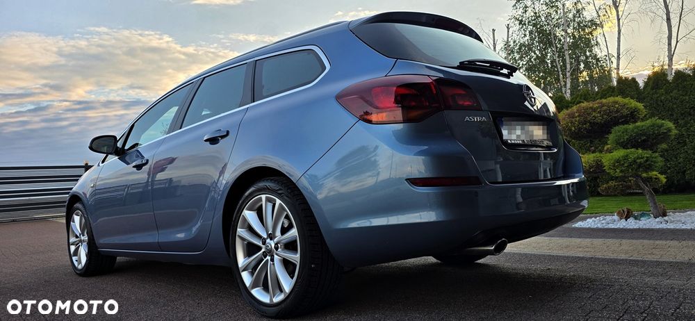 Opel Astra 1.4 T Cosmo - 4