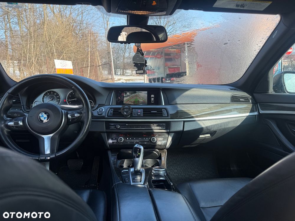 BMW Seria 5 528i xDrive - 8