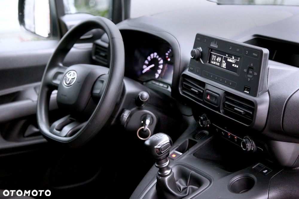 Toyota Proace City - 10