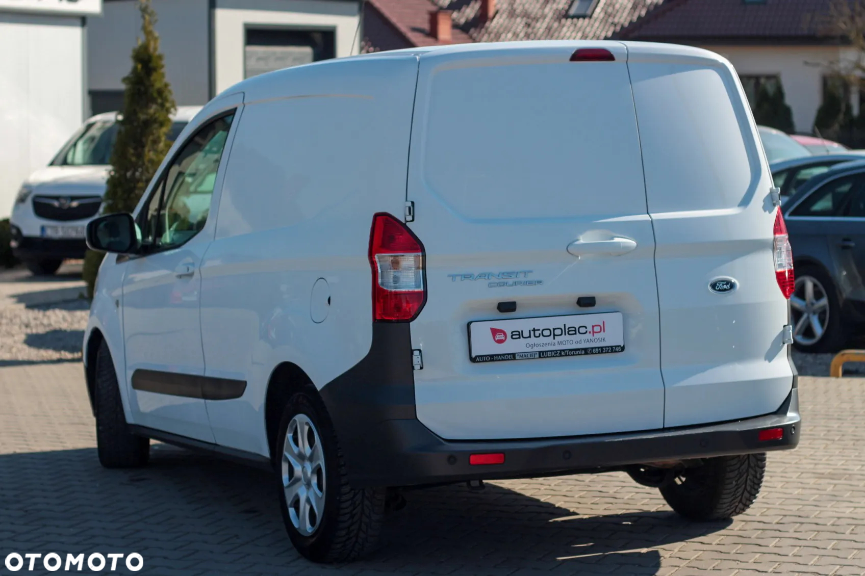 Ford Transit Courier - 6