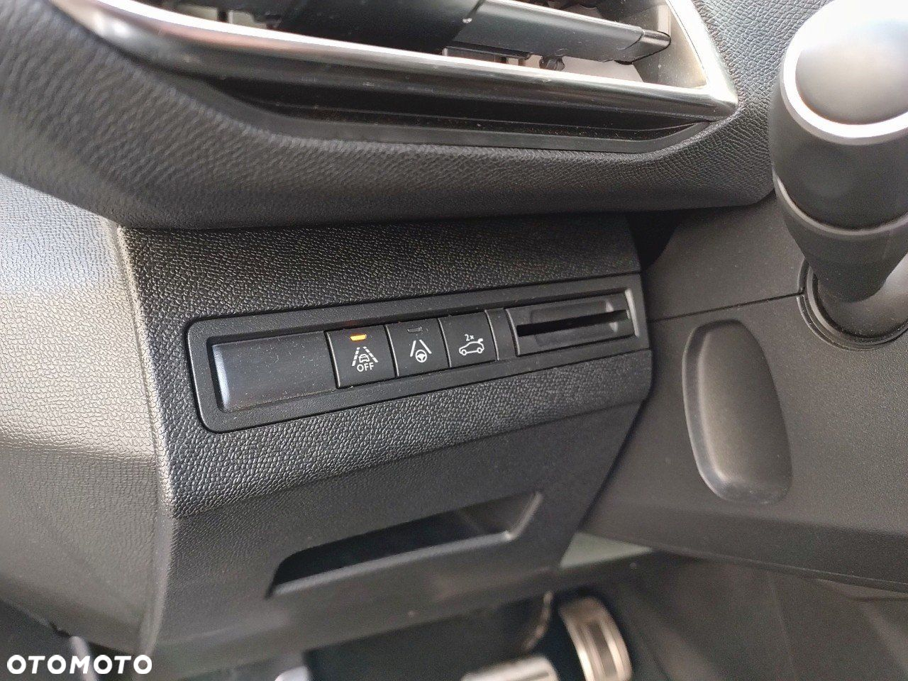 Peugeot 3008 1.2 PureTech GT S&S EAT8 - 19