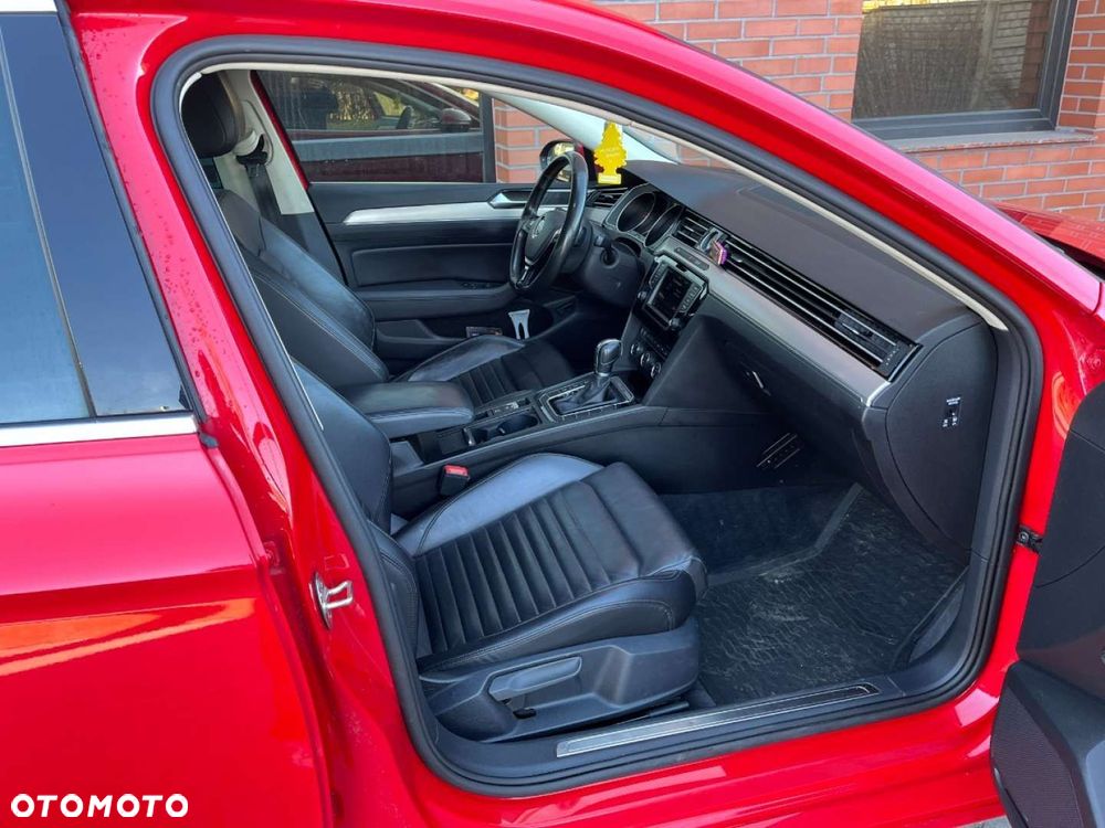 Volkswagen Passat - 14