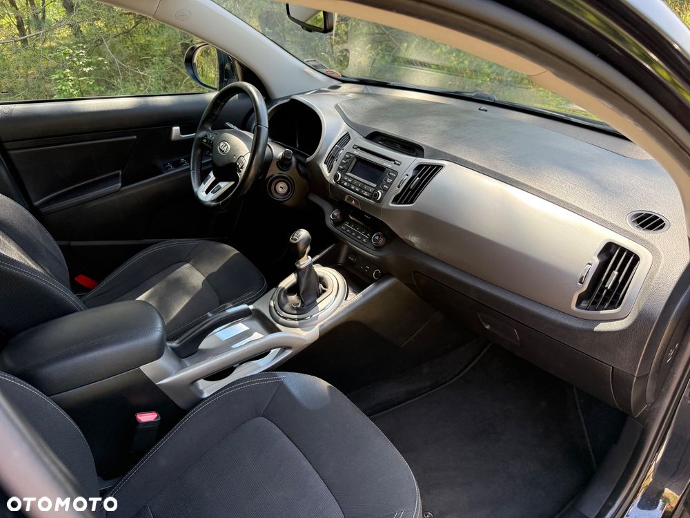 Kia Sportage 1.7 CRDI 2WD Dream-Team Edition - 12