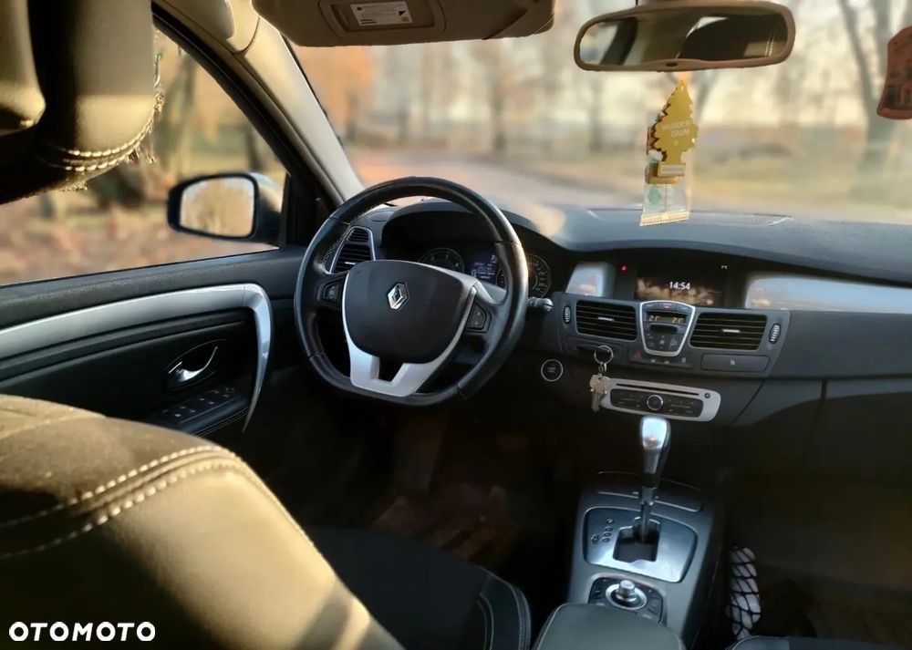 Renault Laguna Grandtour dCi 175 FAP GT - 12