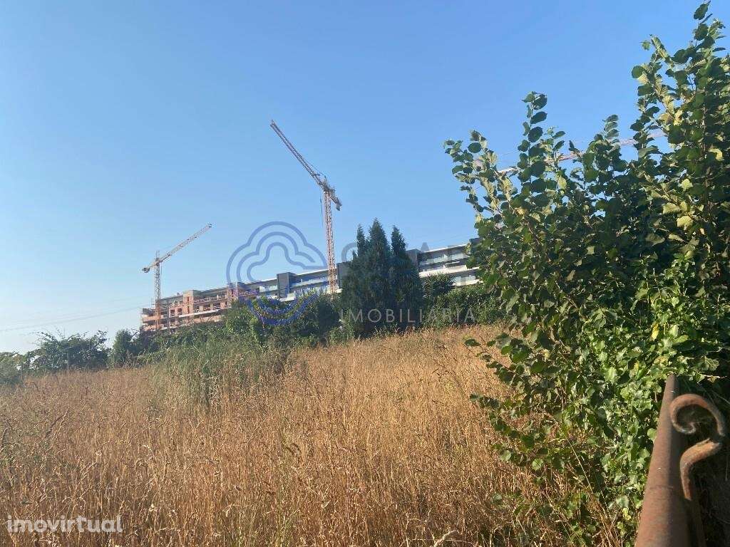 Terreno para venda na Maia – Porto – Portugal - 3000m2 e projeto de ar - Grande imagem: 5/27