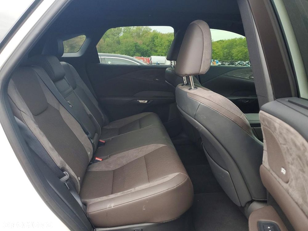 Lexus RX - 11