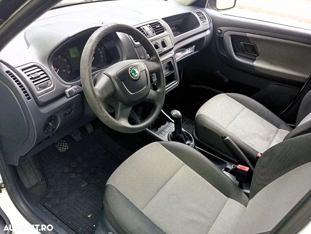 Skoda Fabia 1.2 HTP Trend - 8