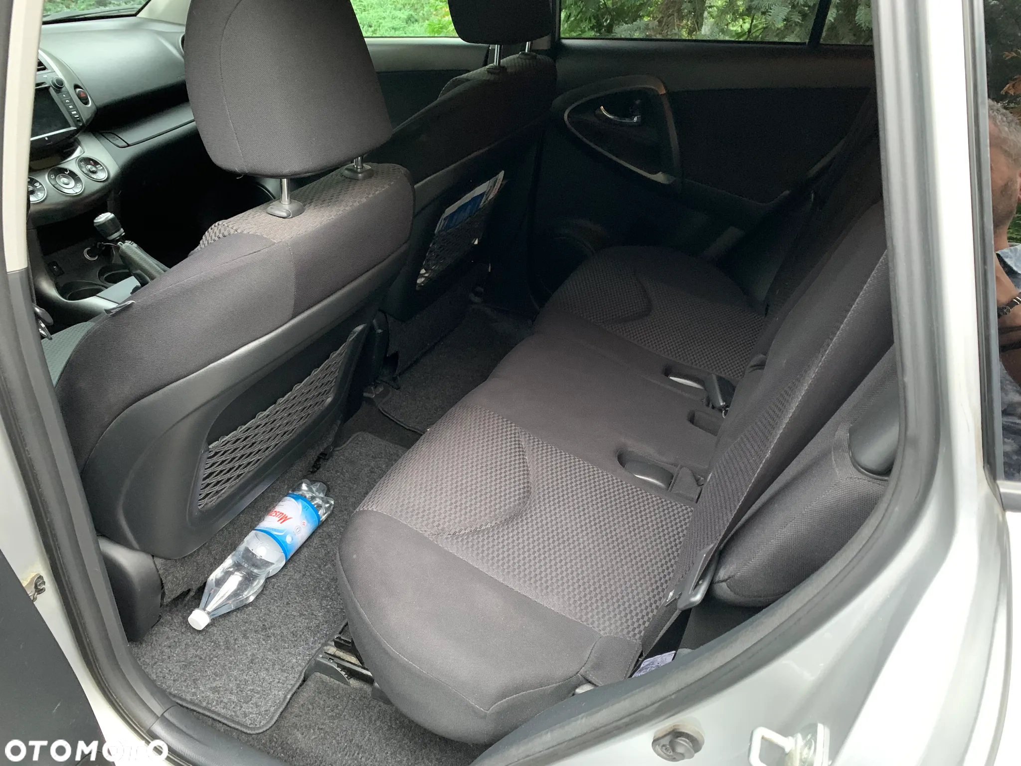 Toyota RAV4 - 6