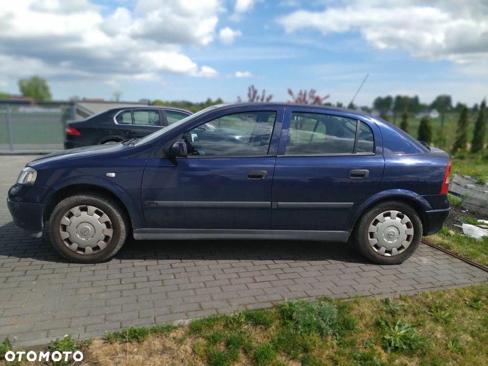 Opel Astra 1.6 - 3