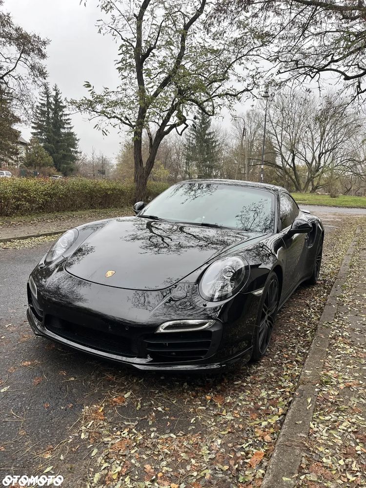 Porsche 911 Turbo - 2