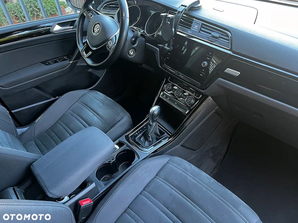 Volkswagen Touran 1.4 TSI BMT Highline DSG - 20