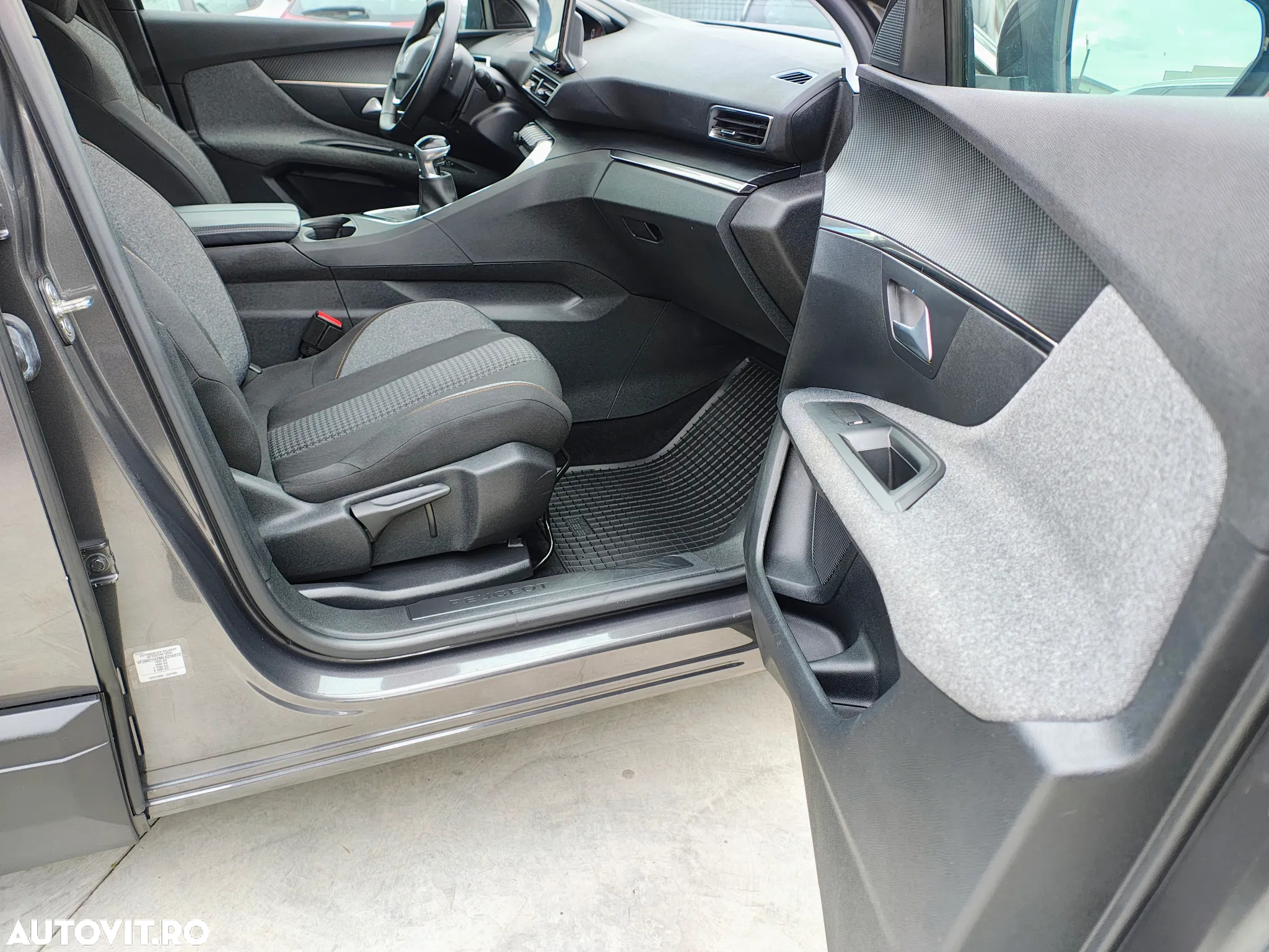Peugeot 3008 BlueHDi 130 Stop & Start Allure Pack - 16