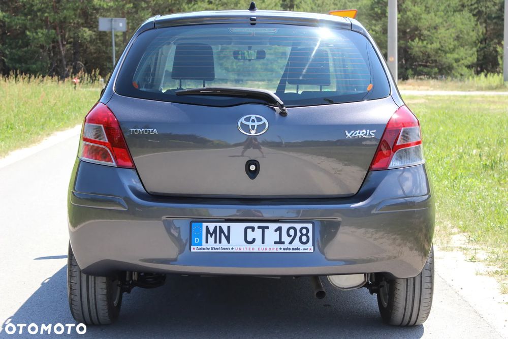 Toyota Yaris 1.33 VVT-i Executive - 6