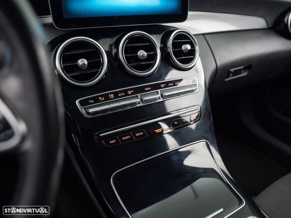 Mercedes-Benz C 220 d Avantgarde - 27