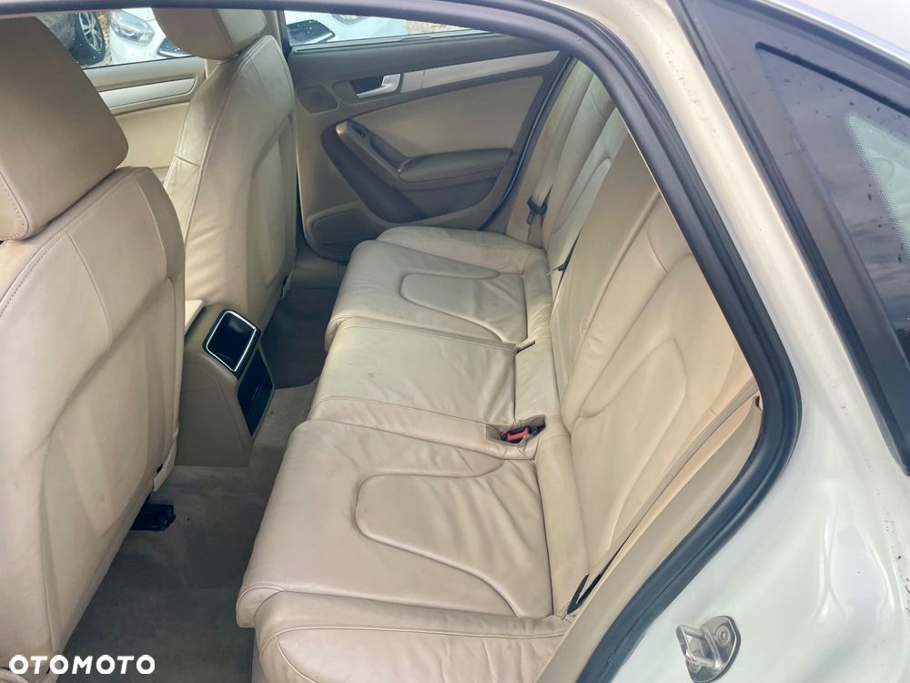 Audi A4 Limousine - 24