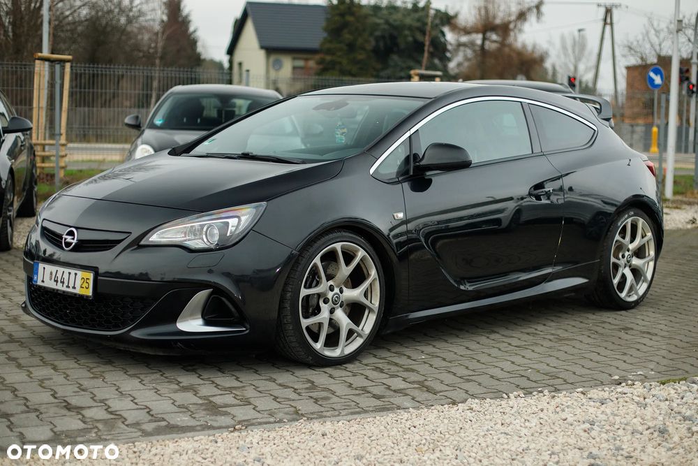 Opel Astra OPC Start/Stop - 1