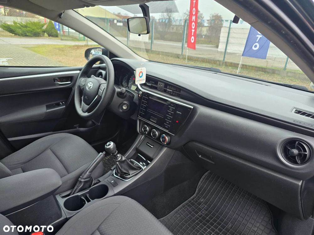 Toyota Corolla 1.6 Active EU6 - 15