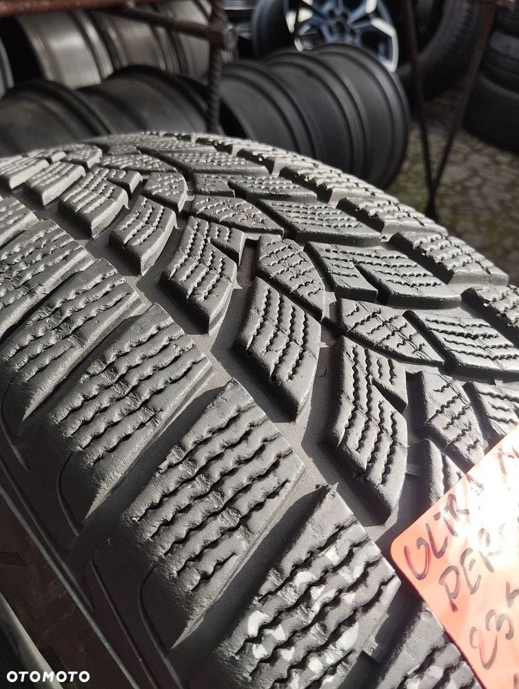 235 60 18 Goodyear Ultra Grip Performance Gen -1 - 2