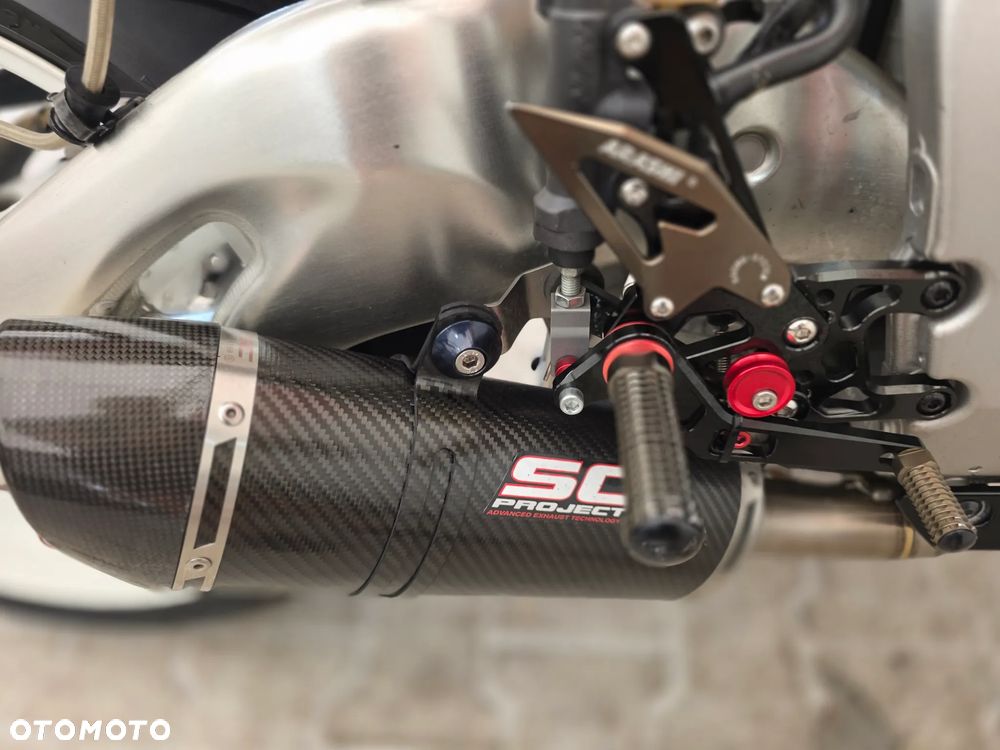 Honda CBR - 32