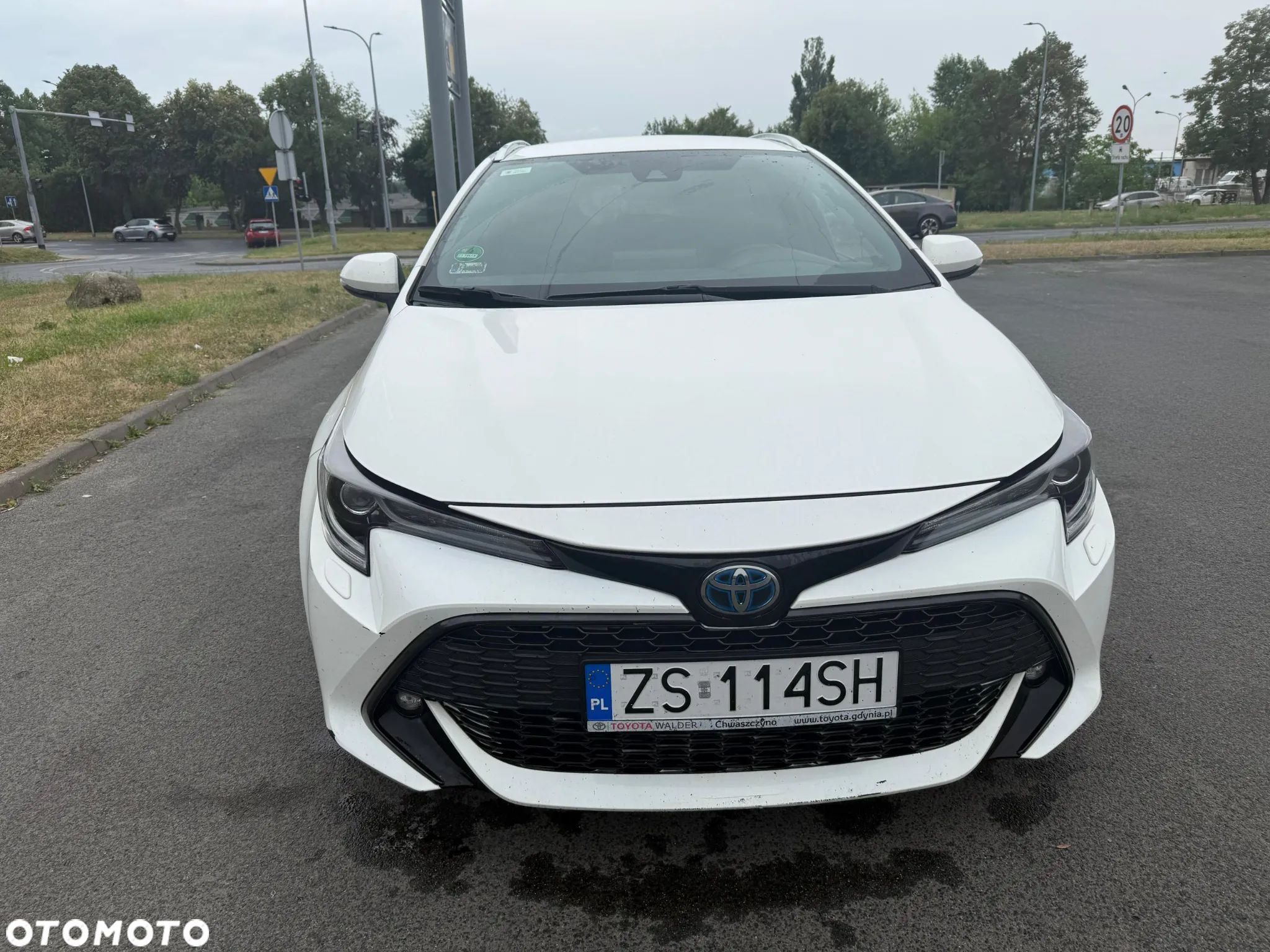 Toyota Corolla 1.8 Hybrid Comfort - 1