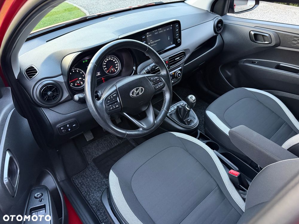Hyundai i10 - 10