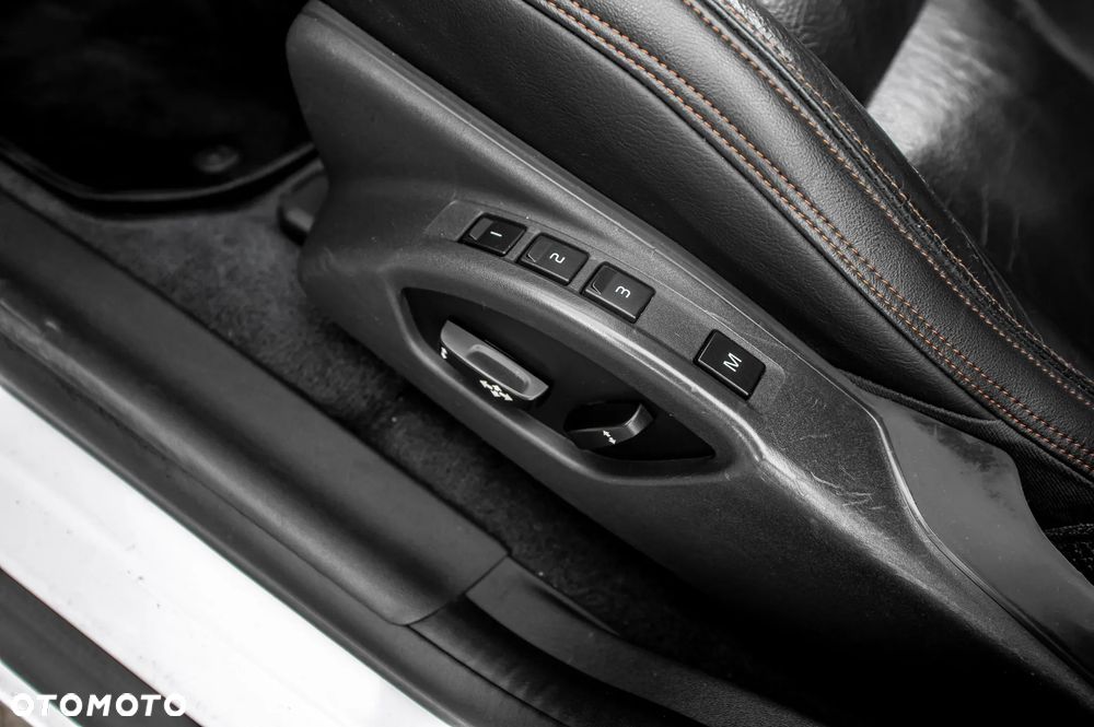 Volvo XC 60 D5 AWD RDesign - 24
