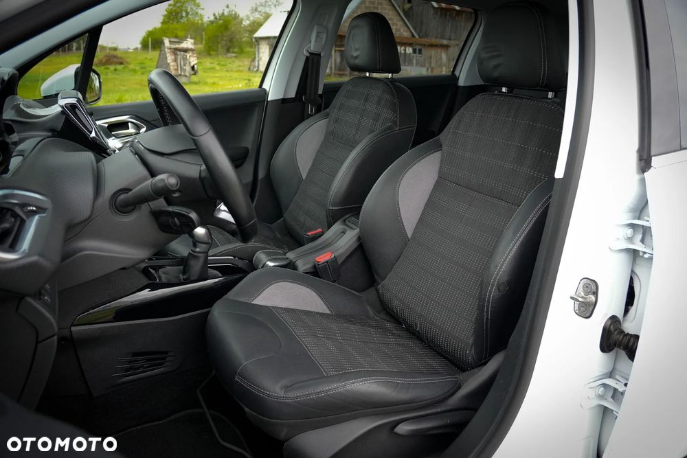 Peugeot 2008 PureTech 110 Stop&Start Allure - 13