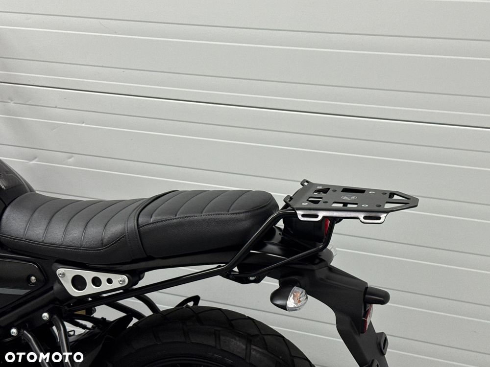 Yamaha XSR - 16