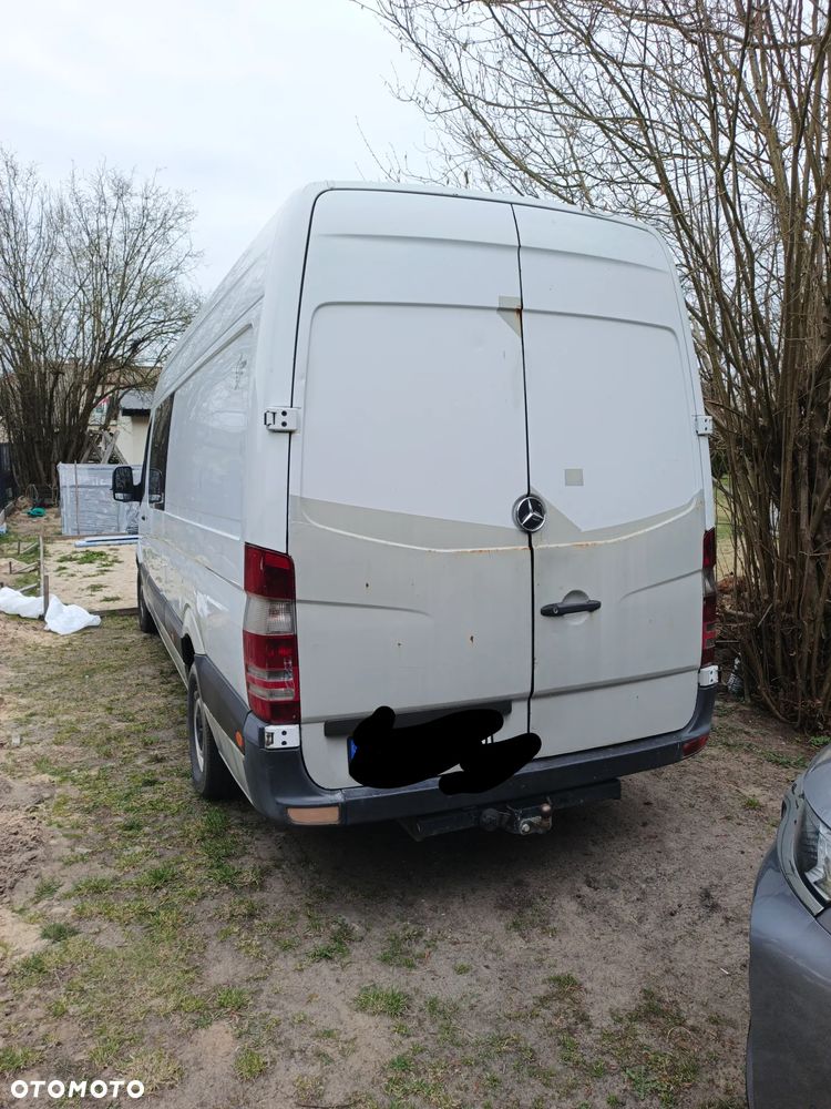 Mercedes-Benz Sprinter - 4