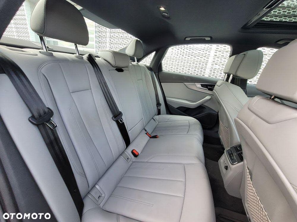 Audi A4 Limousine 45 TFSI quattro S tronic S line - 15