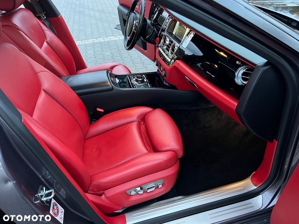 Rolls-Royce Ghost EWB - 25