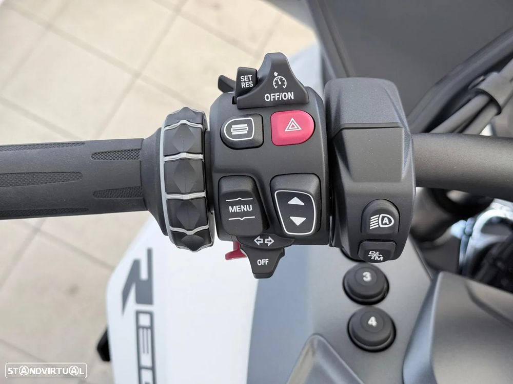 BMW R 1300 RT - 8