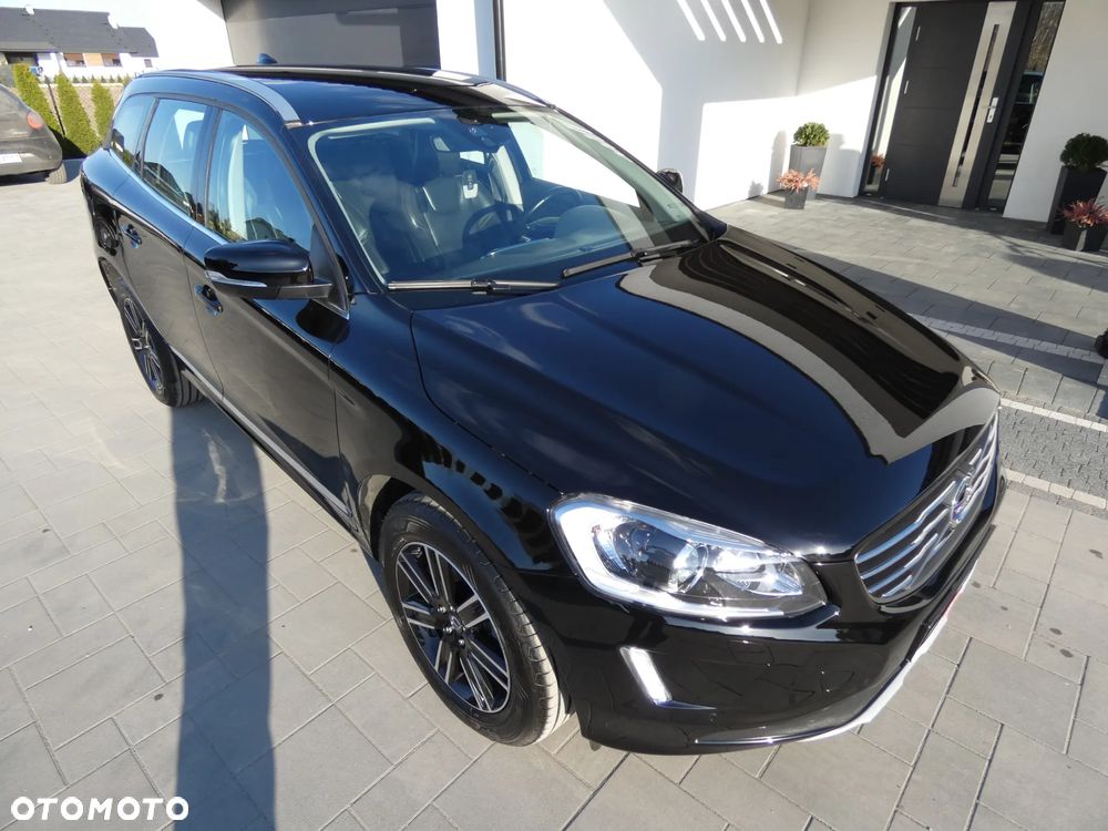 Volvo XC 60 D5 AWD Geartronic Summum - 6