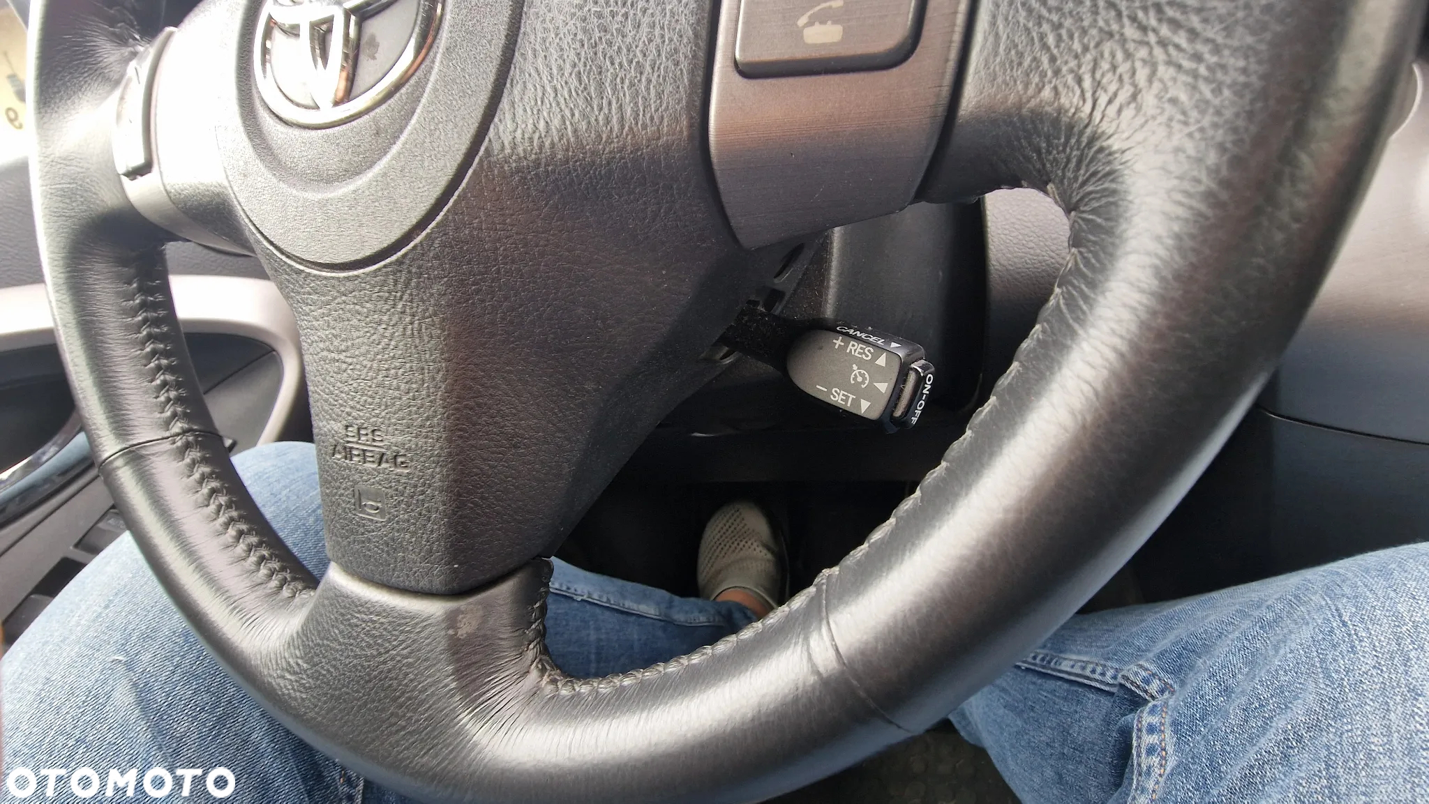 Toyota RAV4 2.0 VVT-i Premium - 34