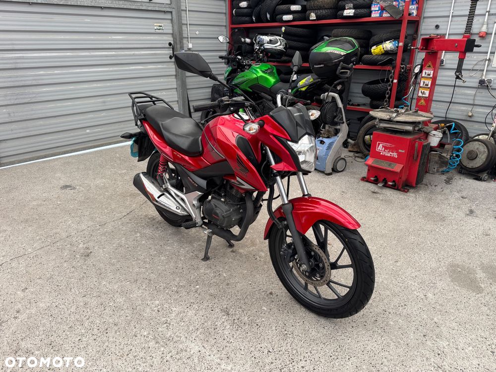 Honda CB - 1