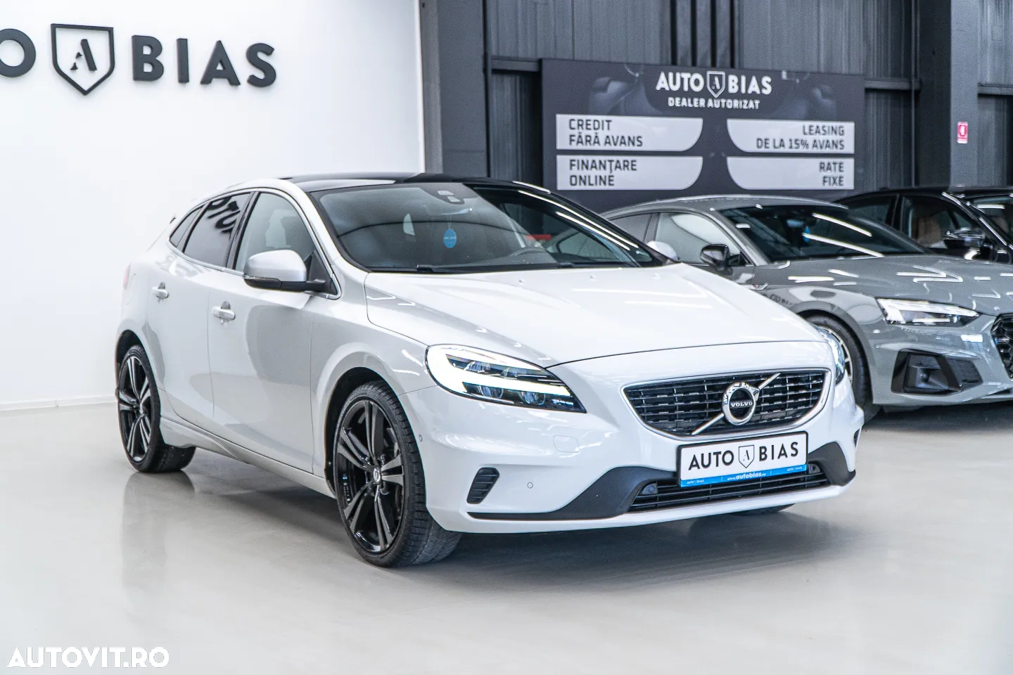 Volvo V40 T3 Geartronic RDesign - 3