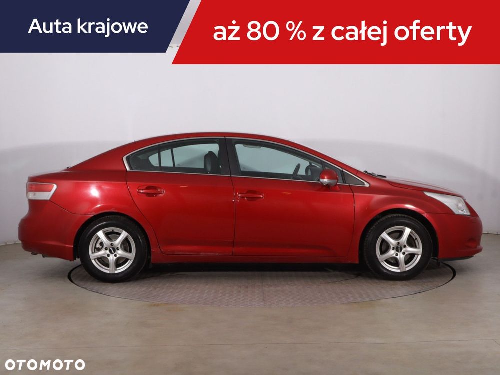 Toyota Avensis - 8