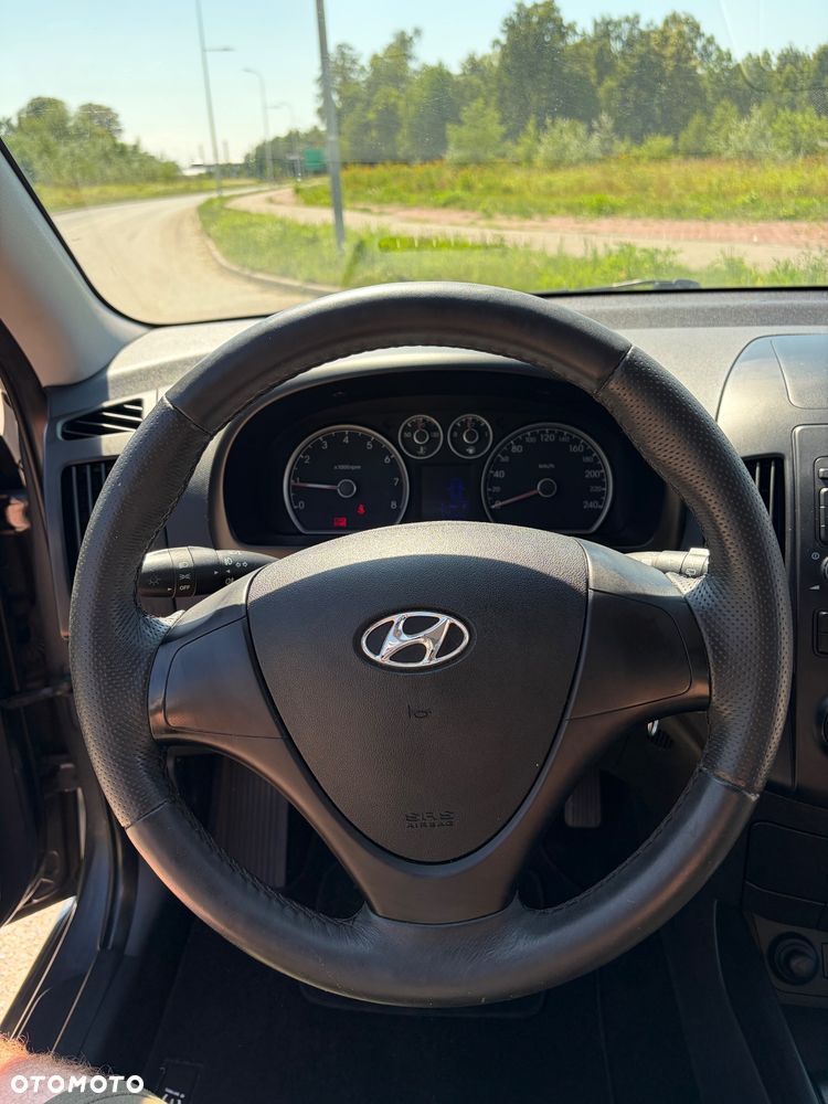 Hyundai i30 1.4 Base EU5 - 33