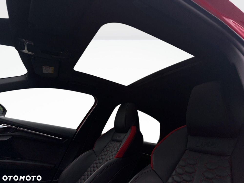 Audi RS3 Limousine - 37