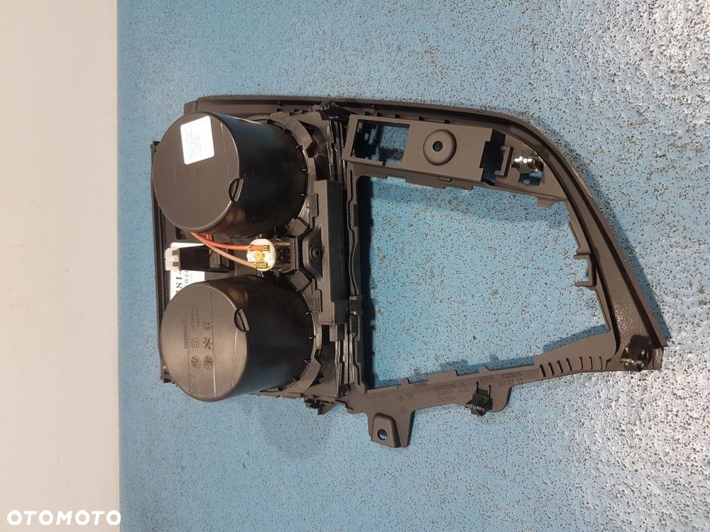 BMW 4 F36 UCHWYT NA KUBEK CUP HOLDER 82939002 - 5