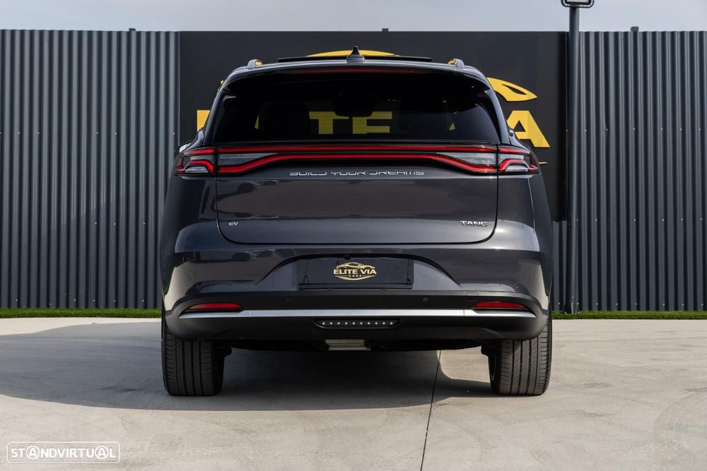 BYD Tang 86.4 kWh AWD Flagship - 30