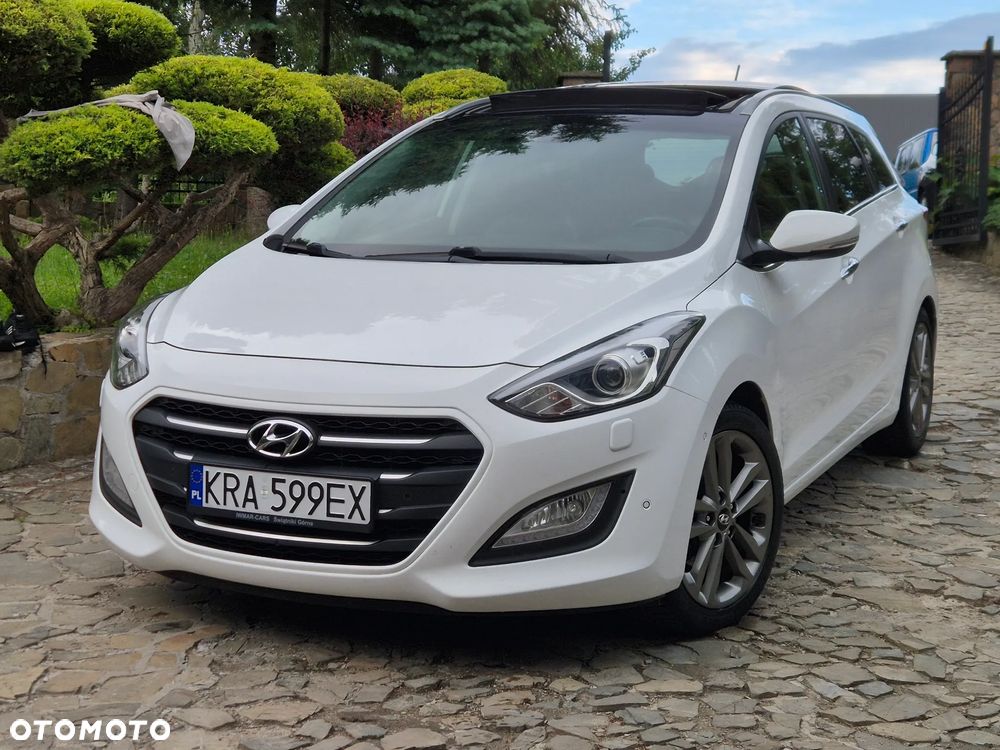 Hyundai i30 blue Kombi 1.6 CRDi DCT Premium - 1