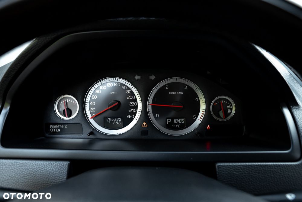 Volvo XC 90 D5 AWD Geartonic Summum - 28