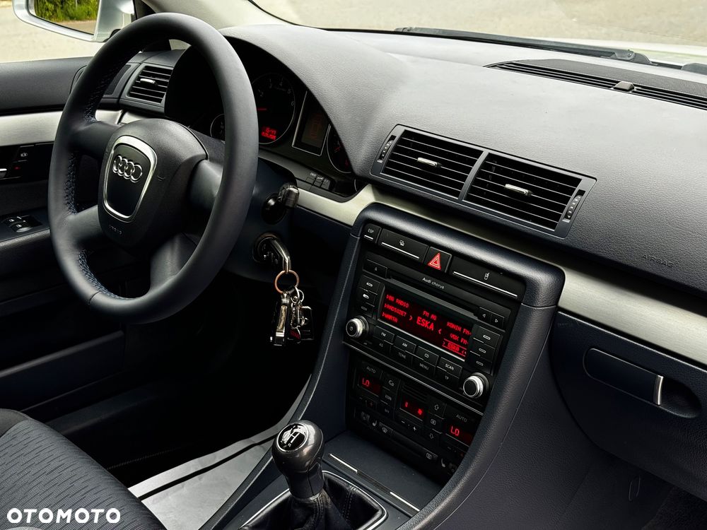 Audi A4 Avant 1.6 - 12