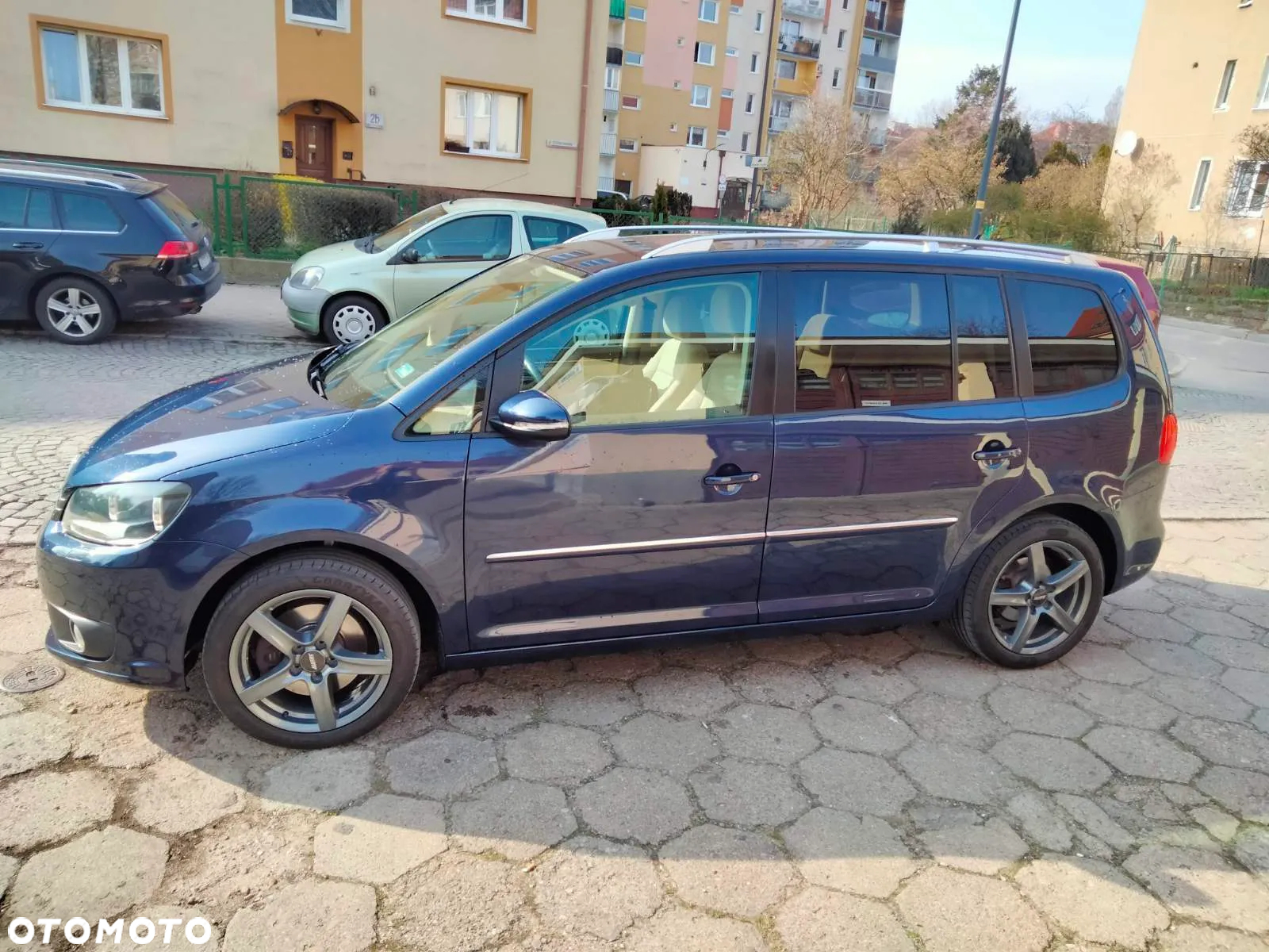 Volkswagen Touran 2.0 TDI DPF DSG Highline - 5